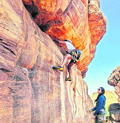 బళ్లారి అయ్యప్ప భక్తులకు గాయాలు 1