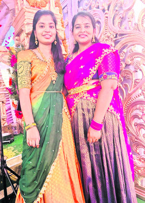  ఒకేచోట స్నేహితుల అంత్యక్రియలు1