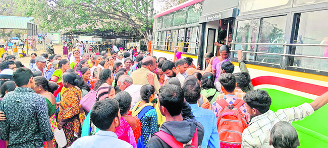 సంక్రాంతి రద్దీ1