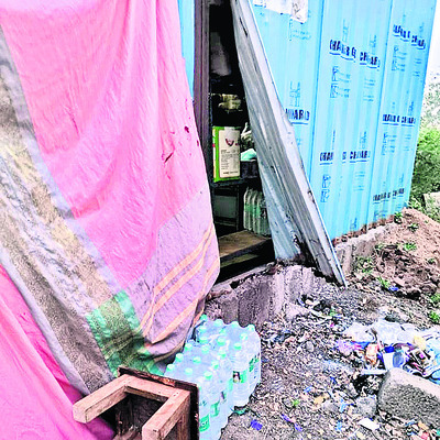 హక్కులను కాలరాస్తున్న కేంద్రం1