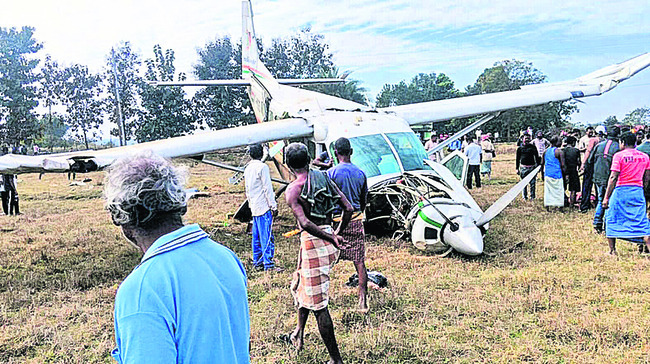 నేల కూలిన వన్‌ చార్టర్‌ 2