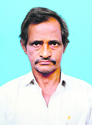 టన్ను రేషన్‌  బియ్యం స్వాధీనం 2