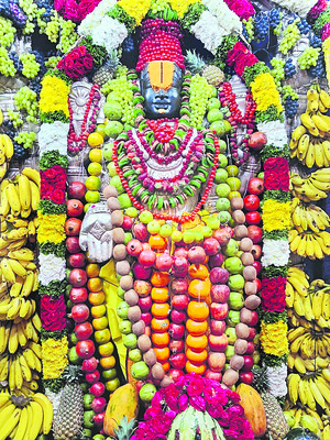 ఆండళక్కుం మెయ్యన్‌ అలంకరణలో శ్రీవారు 
2