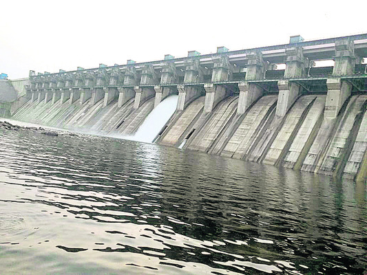 ప్రవాస భారతీయులకు   అండగా ప్రభుత్వం2