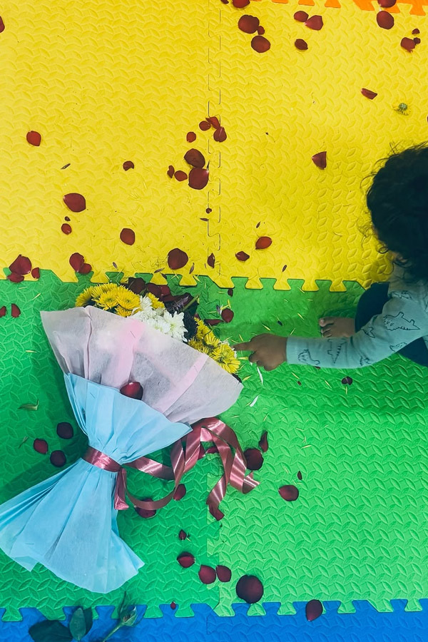 Nithiin celebrates his wife Shalini birthday with love and smiles Photos7