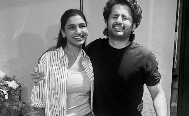 Nithiin celebrates his wife Shalini birthday with love and smiles Photos9