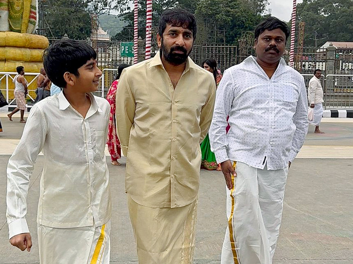 Tollywood Celebrities Visits Tirumala Tirupati Temple Photos14