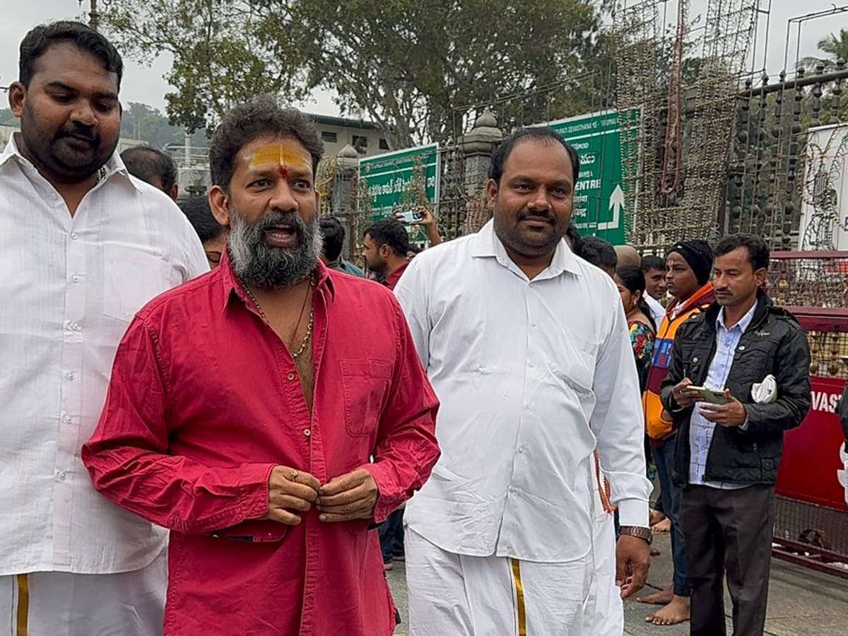 Tollywood Celebrities Visits Tirumala Tirupati Temple Photos15