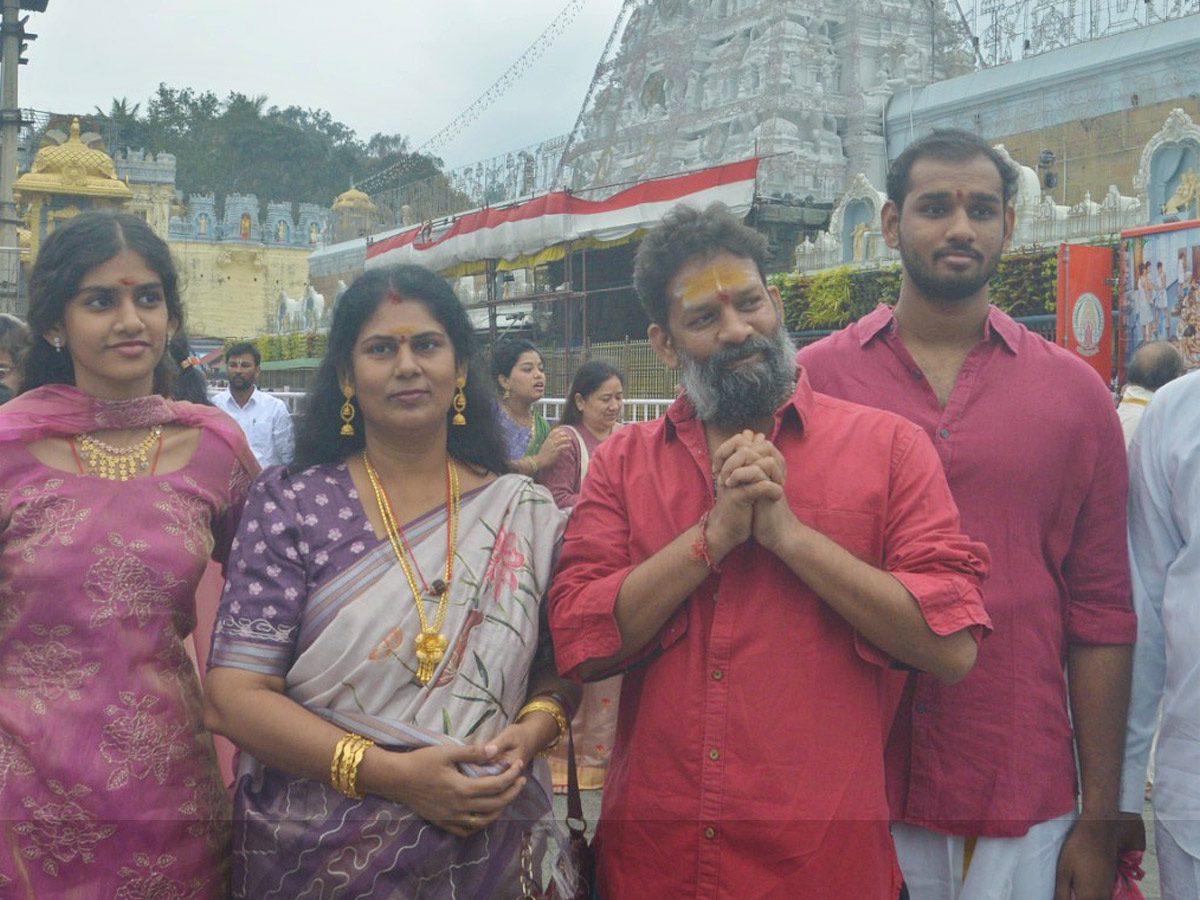Tollywood Celebrities Visits Tirumala Tirupati Temple Photos4