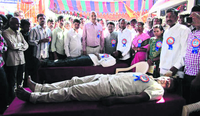 సేవాతత్పరులు1