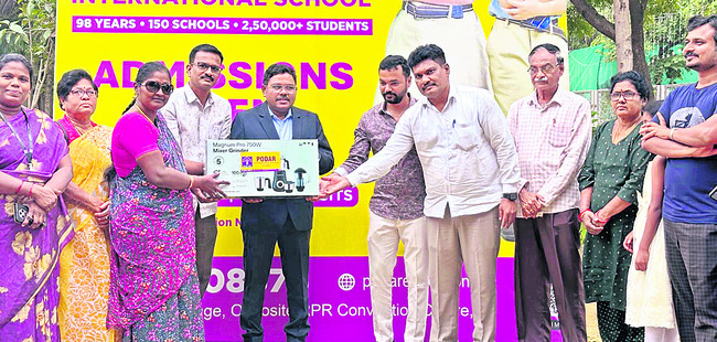 ఈతకు వెళ్లి బాలుడి మృతి 
1