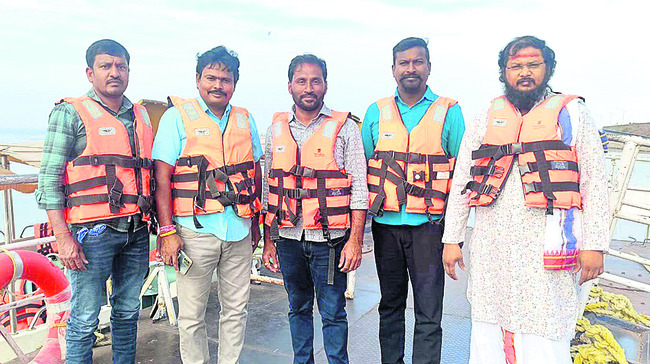 పండుగ వేళ జాగ్రత్తలు తప్పనిసరి2