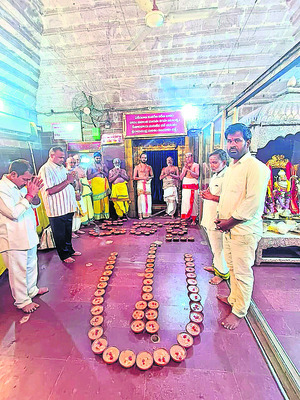 వైభవంగా కుడారై ఉత్సవం2