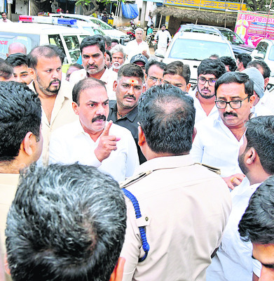 ప్రజా వ్యతిరేక నిర్ణయాలపై ఉద్యమిస్తాం 6