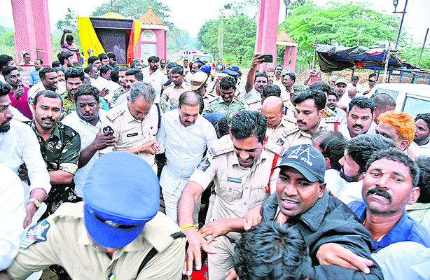 ప్రజా వ్యతిరేక నిర్ణయాలపై ఉద్యమిస్తాం 3