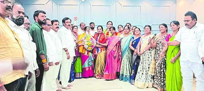 నాలుగు డివిజన్లు ఏర్పాటు చేయాల్సిందే2