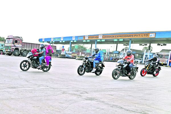 సాఫీగా.. హ్యాపీగా1