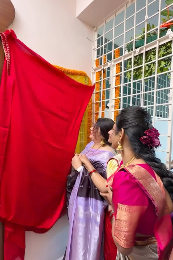 Housewarming of TV Actors Indraneel and Meghana Photos7