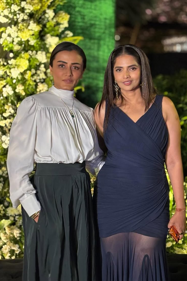 Namrata Shirodkar And Lakshmi Pranathi At A friends birthday party PHotos2