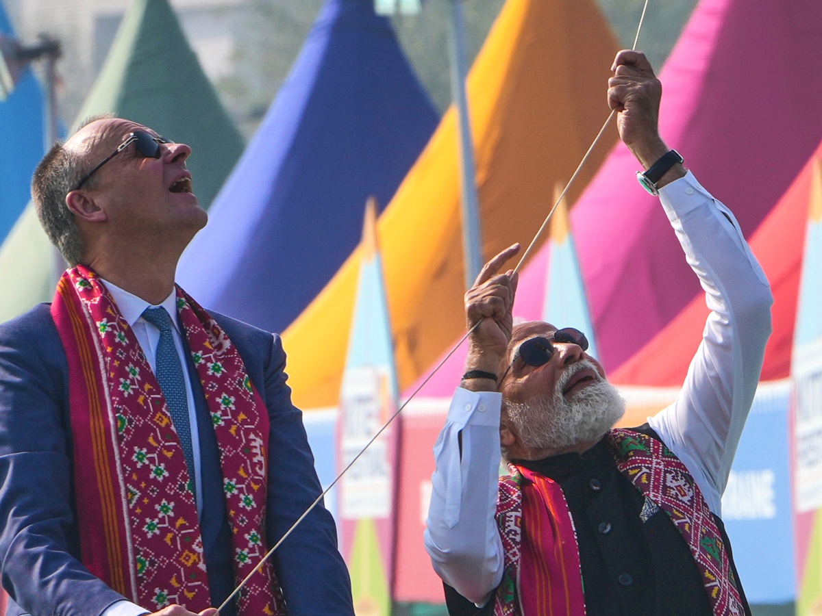 PM Modi kicks off International Kite Festival Photos2
