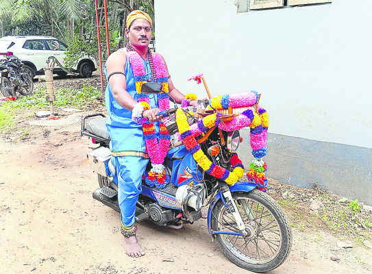 ● గంగిరెద్దుల ఆట.. హరిదాసుల పాట 2