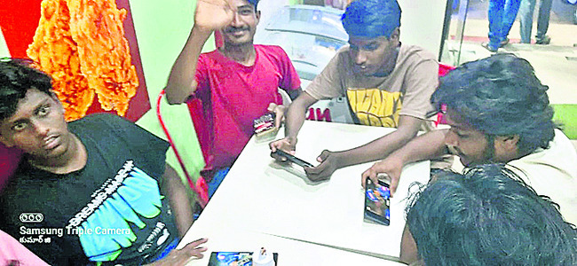 స్మార్ట్‌గా సెటిల్‌ అవుదాం1