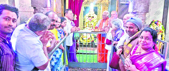 మనోవాంఛల్ని  తీర్చే హెబ్బెట్ట బసప్ప 2