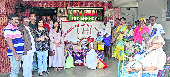 ఎస్సీ కార్పొరేషన్‌ ద్వారా రుణాలు అందించాలి 3