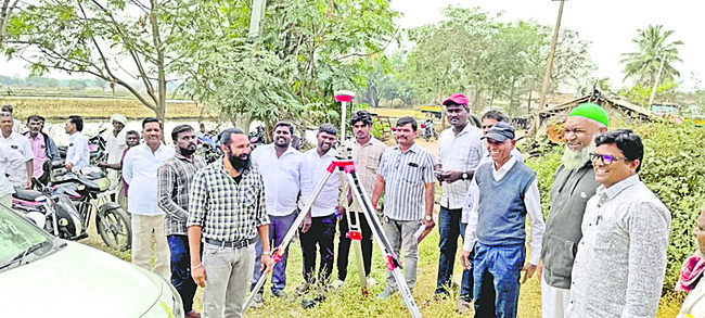 చిట్కుల్‌లో వక్ఫ్‌ భూముల సర్వే1