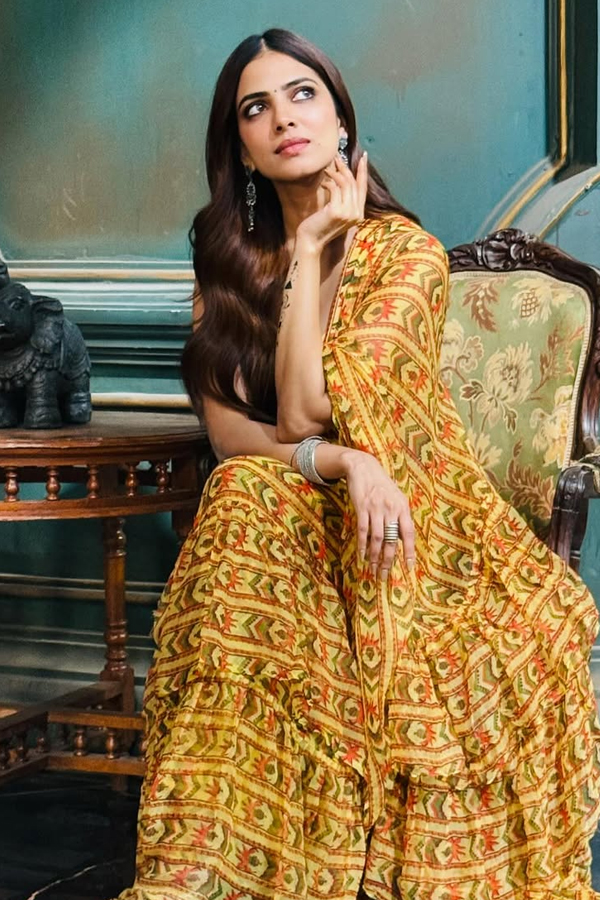 Actress Malavika Mohanan Latest Photos9