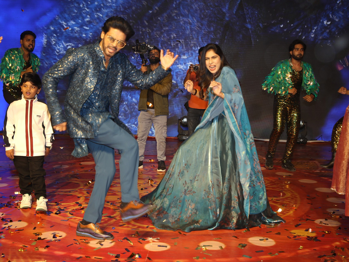 Anaganaga Oka Raju Pre Release Event Photos5