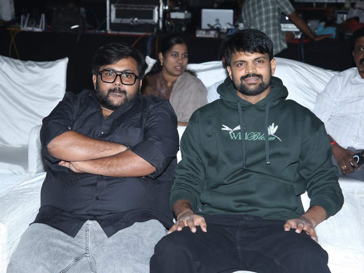 Anaganaga Oka Raju Pre Release Event Photos12
