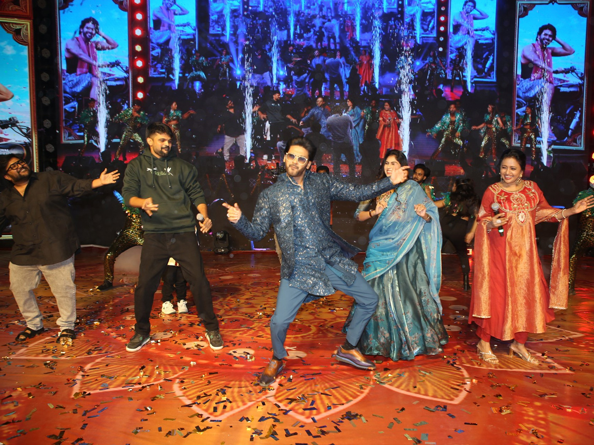 Anaganaga Oka Raju Pre Release Event Photos7