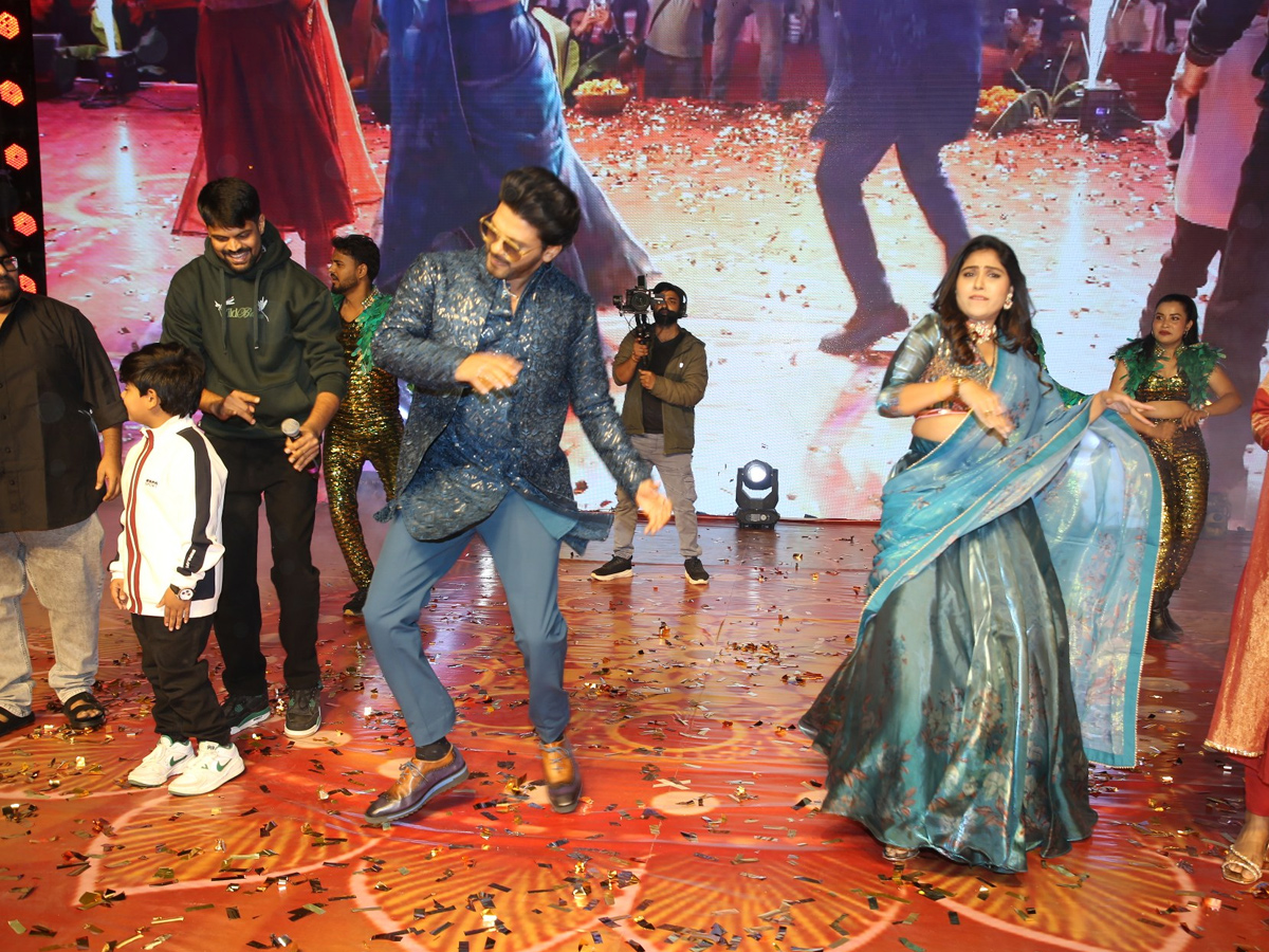 Anaganaga Oka Raju Pre Release Event Photos8