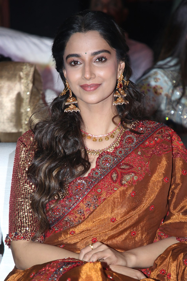 Anaganaga Oka Raju Pre Release Event Photos34