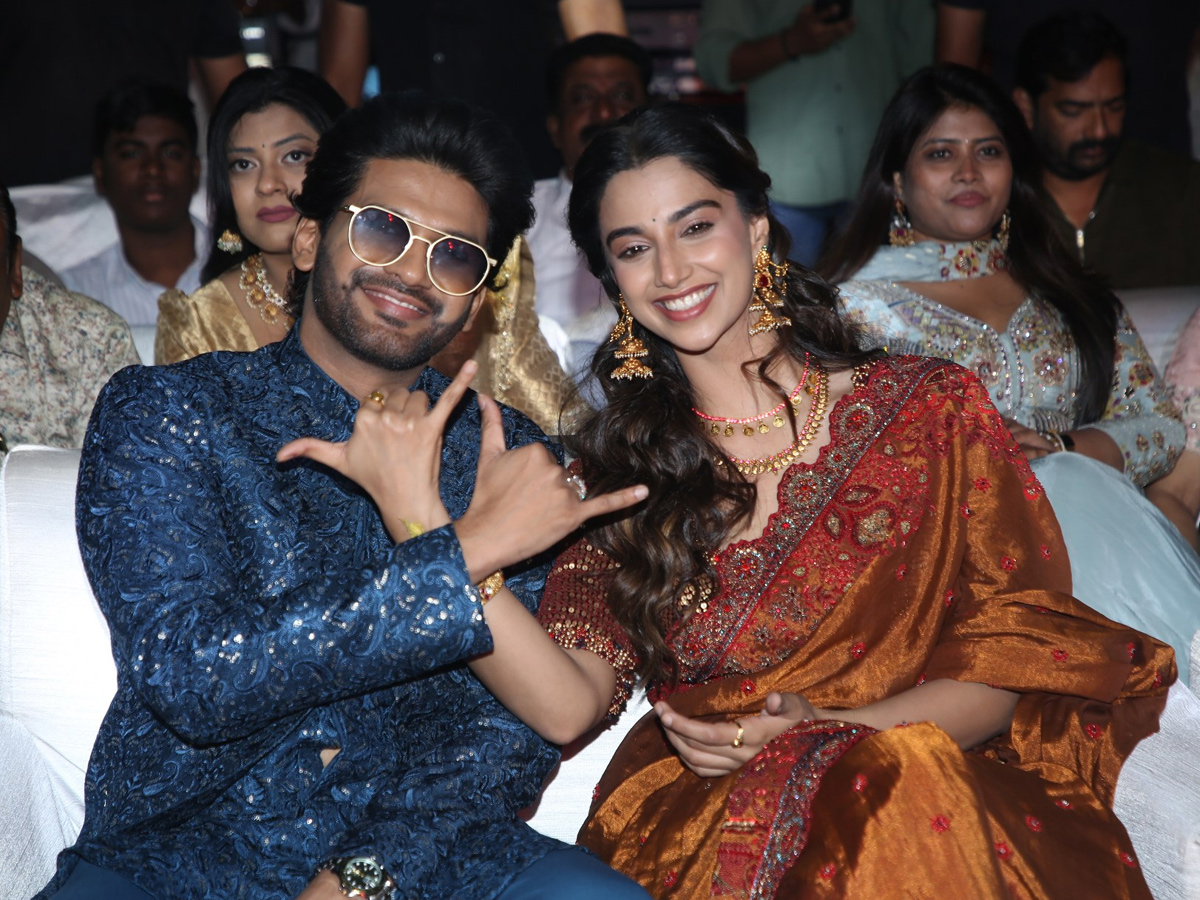 Anaganaga Oka Raju Pre Release Event Photos35