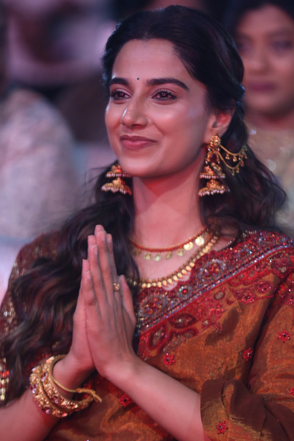 Anaganaga Oka Raju Pre Release Event Photos42