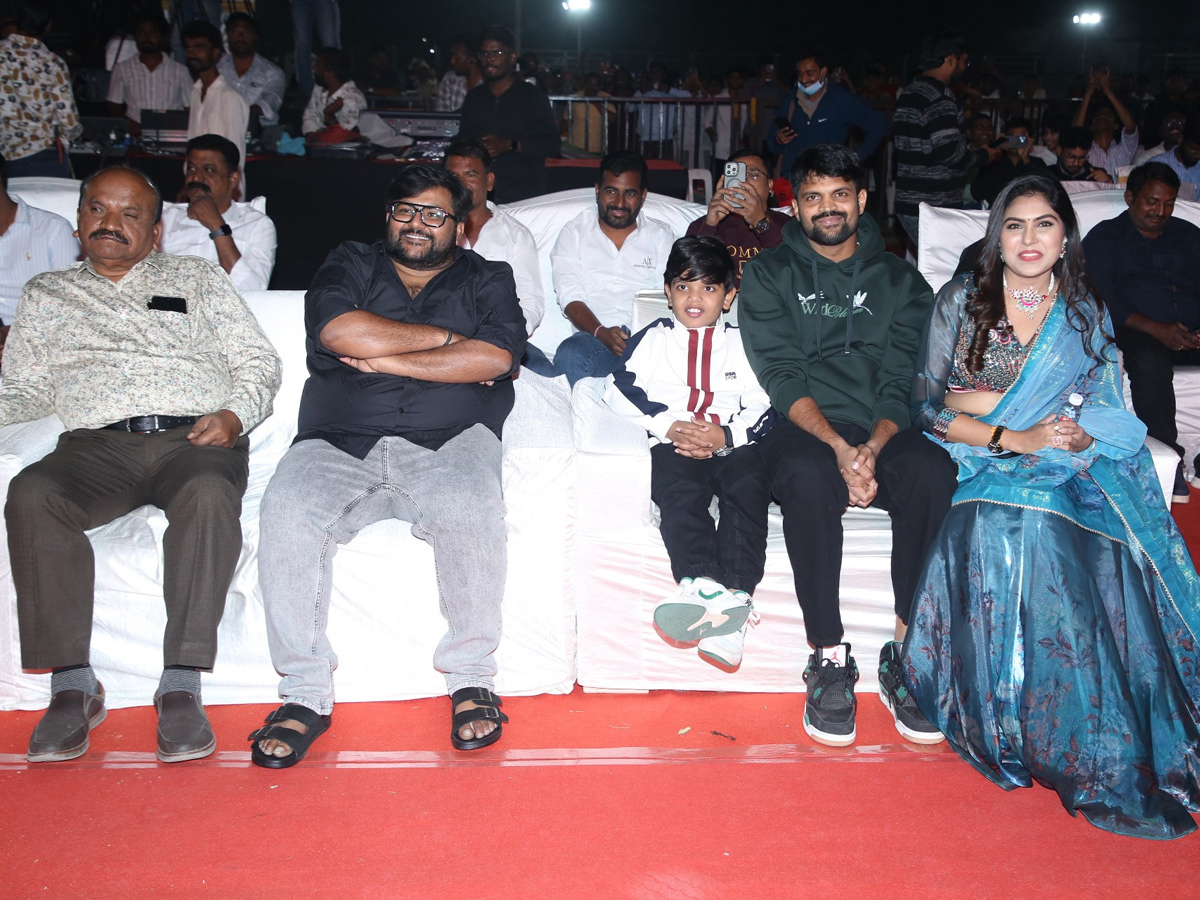 Anaganaga Oka Raju Pre Release Event Photos15