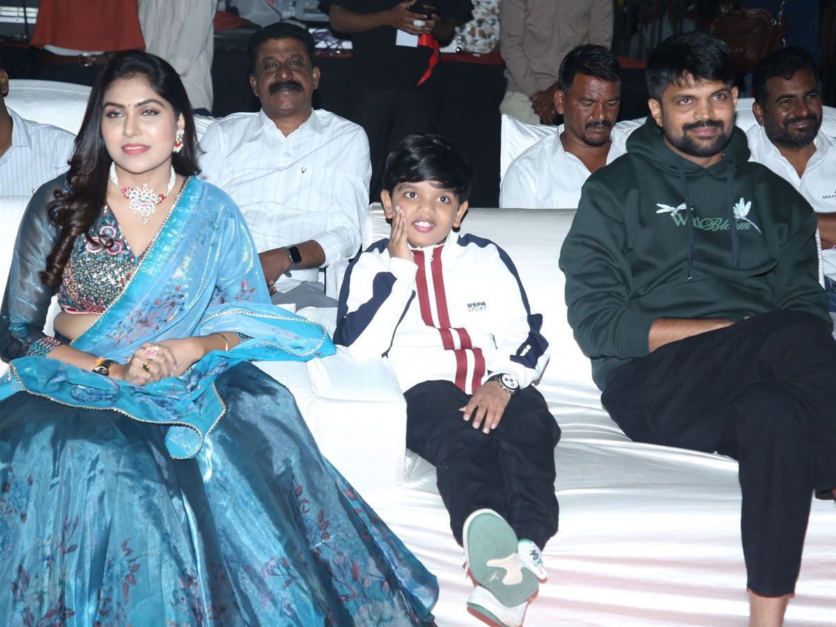 Anaganaga Oka Raju Pre Release Event Photos19