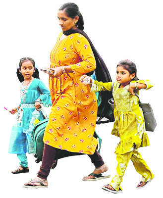 సీటు కోసం ఫీట్లు2