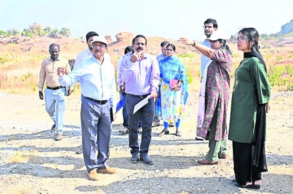 అవసరానికి సరిపడా యూరియా నిల్వలు 1