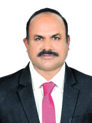 పిప్రి వాసికి పీహెచ్‌డీ పట్టా 
2