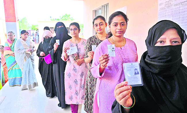 కొత్త ఏడాది ఎన్నికల రణరంగంతో కోలాహలం కాబోతోంది. ఇప్పటివ2