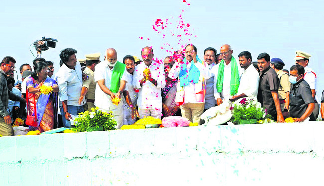 ‘సీతారామ’తో సస్యశ్యామలం1