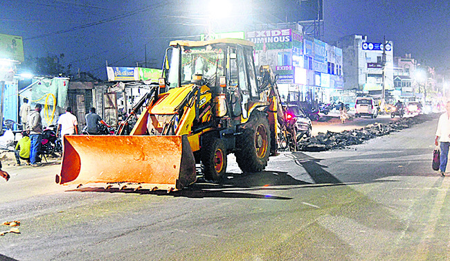 పండగ పూట ఇవేం పనులు! 1