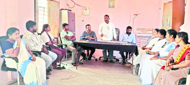 పరిసరాలను  శుభ్రంగా ఉంచాలి2