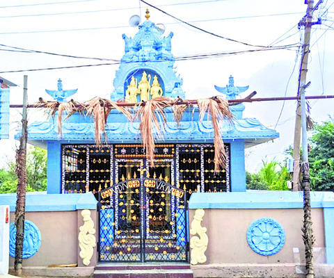 మూడు ఆలయాల్లో చోరీ 1