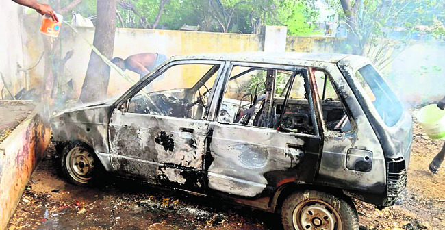 ప్రైవేటు వాహనాల తనిఖీ 1