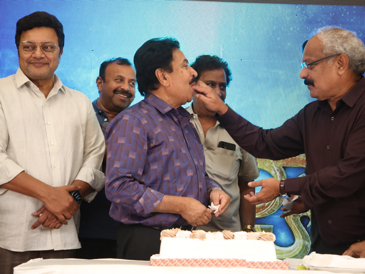 Producer Achi Reddy Birthday Celebrations Photos10