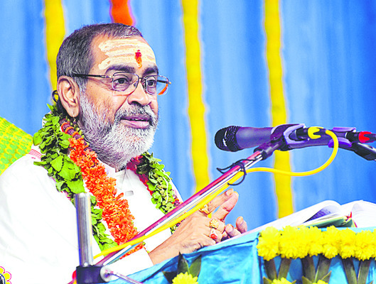 భక్తిశ్రద్ధలతో భోగి 1